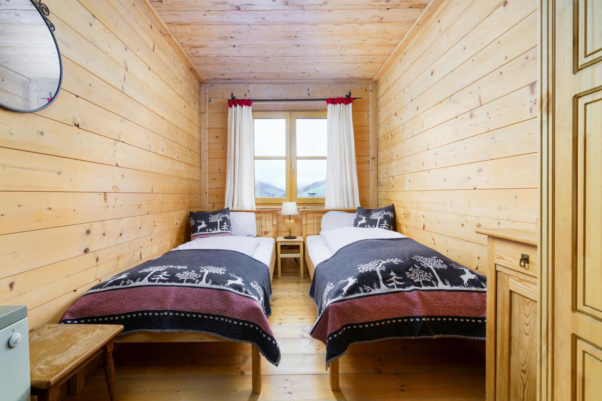 Ski-In & Ski-Out Out Chalet Maria With Amazing Mountain View 마리아알름암스타이너르넨미어 외부 사진